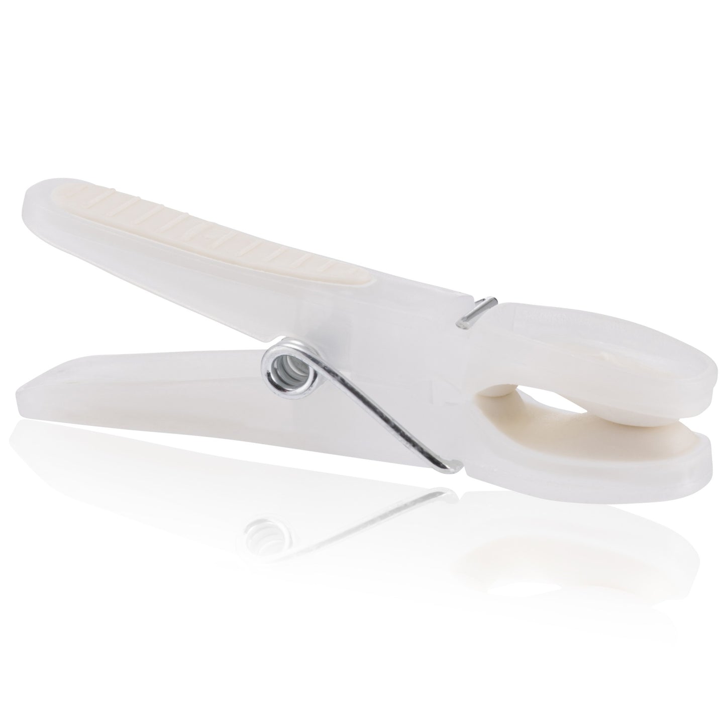 Set of 18 White Soft Grip Pegs